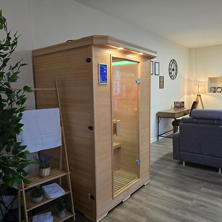 Luxus City Apartment Sauna Balkon Kueche Zentral รอสต็อค ภายนอก รูปภาพ
